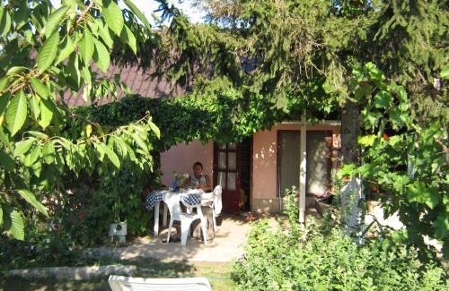 Hajduszoboszlo Apartment | Árnyas Vendégház