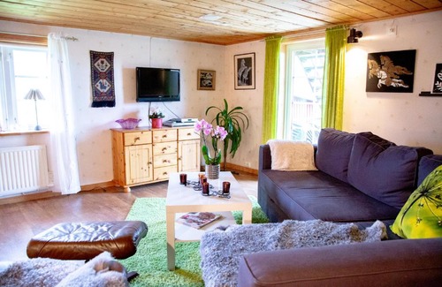 Vaxtorp House | Ängagården - Gårdshuset