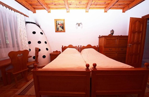 Ocsard House | Ócsárdi Tópanzió