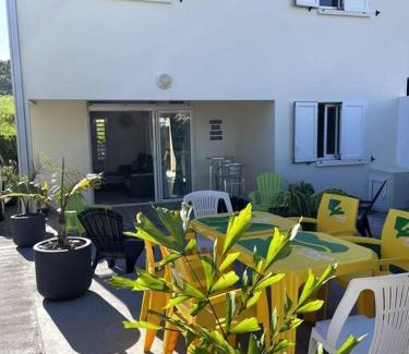 Saint-Joseph House | Ô P'ti Grain D'café