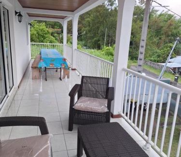 Salazie House | Ô refuge d'l'bourg