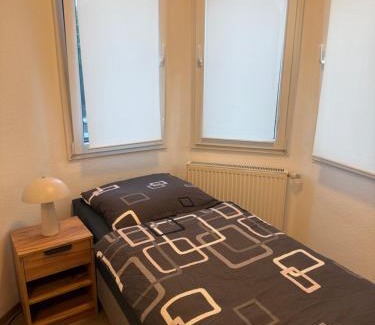 Werne Apartment | Über den Dächern von Werne - Balkon, WLAN, TV und Küche - Möller