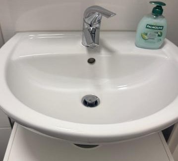 Werne Apartment | Über den Dächern von Werne - Balkon, WLAN, TV und Küche - Möller