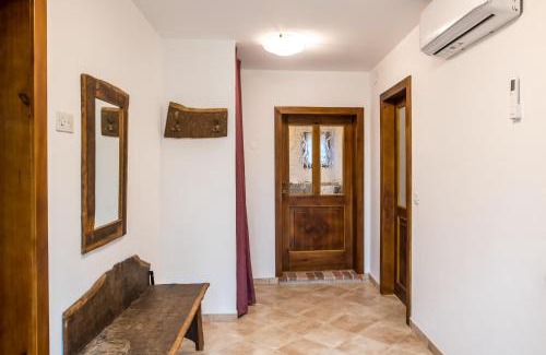 Koper Villa | Šeki Šest