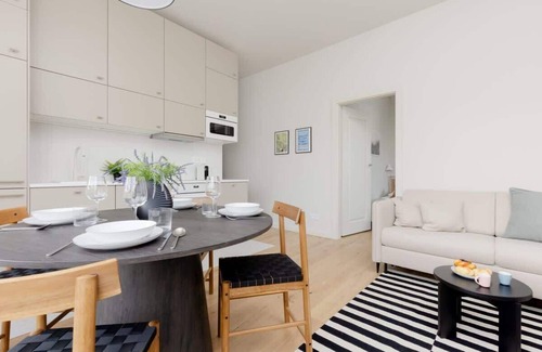 Grochow Apartment | Żółkiewskiego 7 | Elegant Apartment | Balcony