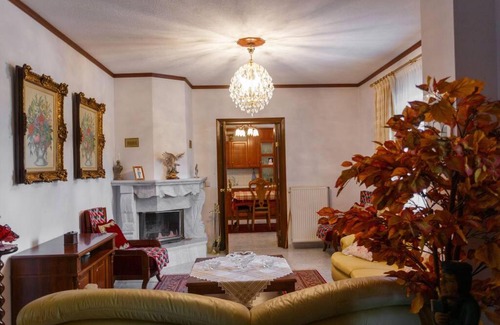 Kozani Villa | Βίλα για όλες τις εποχές του χρόνου