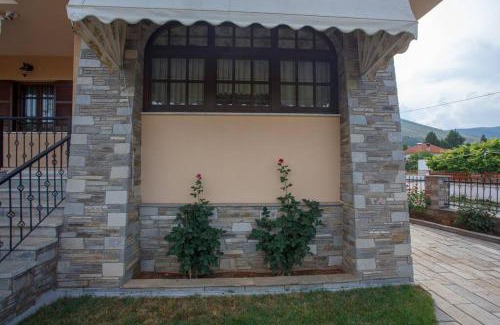 Kozani Villa | Βίλα για όλες τις εποχές του χρόνου