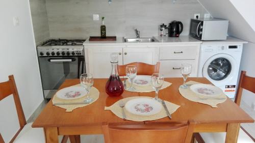 Ano Volimes Apartment | Ξενώνας "Alexandra's Coffee House"