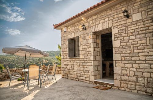 Messaia Apartment | Το πέτρινο της Έυας