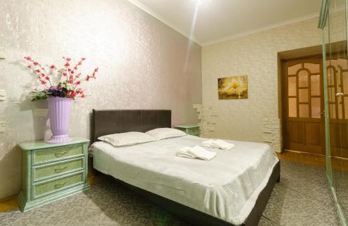 Lypky Apartment | Апартаменти 3-кімнатні в центрі, на Хрещатику