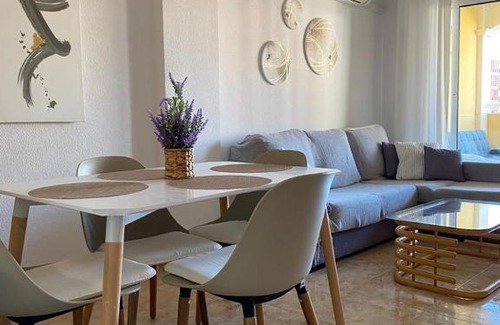 Torrevieja Apartment | Апартаменты с видом на море, бассейн и сад