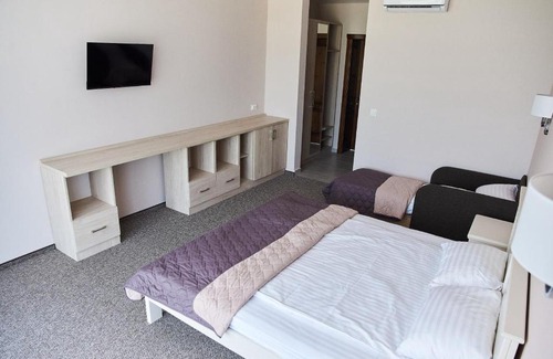 Serednye Hotel | Вілла Край неба