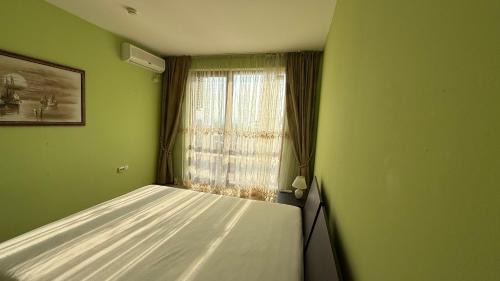Elenite Apartment | Двустаен апартамент с прекрасна морска гледка и голяма тераса на самия бряг на морето