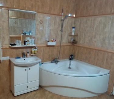 Chornomorsk House | Дом на Одесской ул.