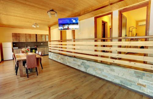 Banya Resort | Етно комплекс "Поп Грую Бански"