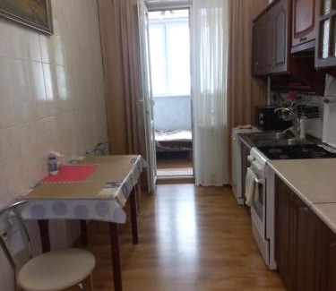 Irpin Apartment | Затишна, домашня 43м в тихому зеленому місці Поруч Центральний парк Університет