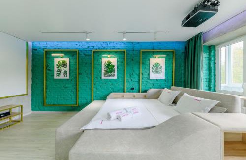 Petropavlovsk Apartment | Квартира-студия c домашним кинотеатром Ocean