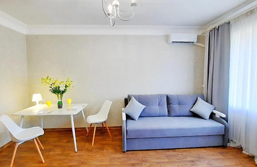 Podil Apartment | Квартира с видом на Белую беседку Сеть апартаментов в центре Alex Apartmets Бесконтактное заселение 24-7