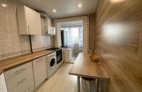 Dnipro Apartment | Квартира с раздельными комнатами, левый берег, пр Правды, Ул Калиновая