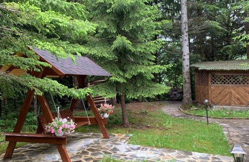 Manyava House | Котедж Гута