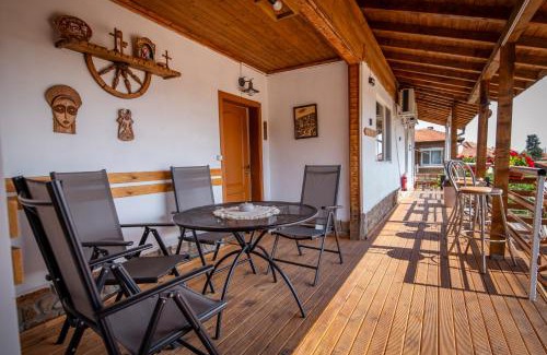 Septemvri House | Къща за гости ЕМА