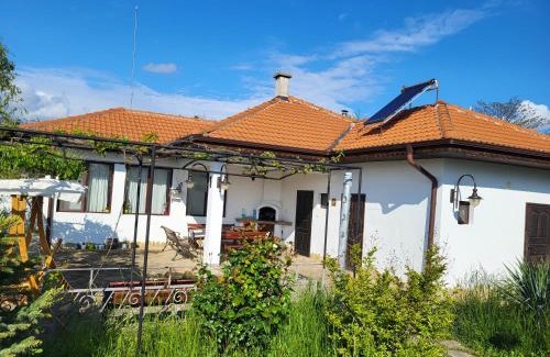 Tvurditsa House | Къща за гости Червенаково