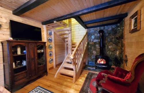 Roztoky House | На Галіції