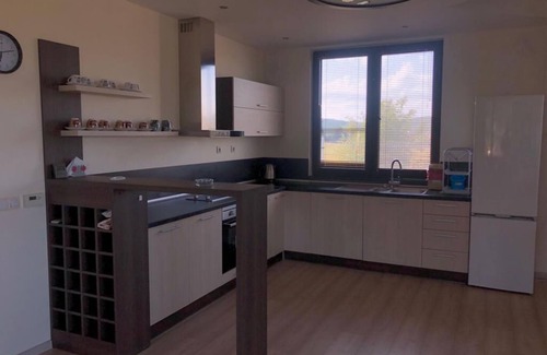 Tsigov Chark House | Разполага с тераса ВИЛА РЕЛАКС