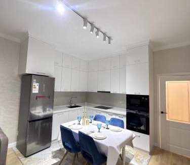 Almaty Apartment | Современные апартаменты в центре Алматы, Мега центр