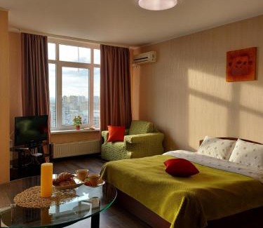 Dniprovs'kyi District Apartment | Студія з неймовірним краєвидом біля м Лівобережна ліфт інтернет працює