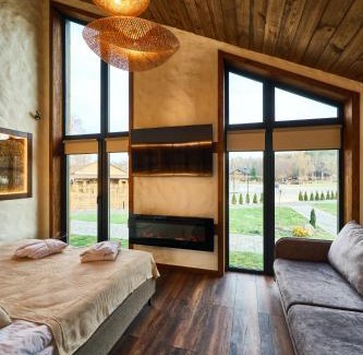 Klavdiyevo-Tarasove Hotel | Сімейний Екопарк Ясногородка