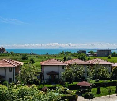 Aheloy Apartment | Трехкомнатный апартамент с видом на море