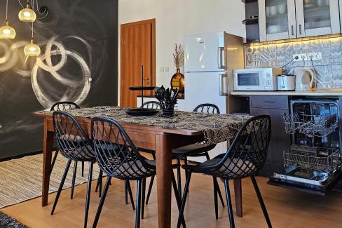 Aheloy Apartment | Трехкомнатный апартамент с видом на море
