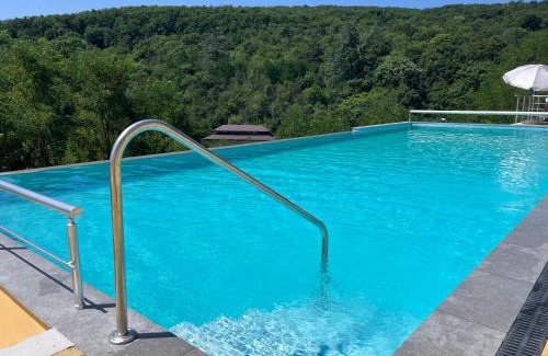 Mineralni Bani Hotel | Хотел "Божур"