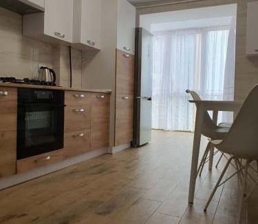 Lutsk Apartment | Яровиця з Кондиціонером,Центр