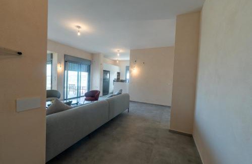 Jisr az-Zarqa Villa | אפשר גם אחרת
