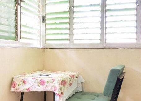 Kiryat Ata Apartment | דירה קטנה ופסטורלית, הממוקת בלב העיר