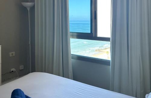 Haifa Apartment | מגדל אלמוג חיפה - דירות "בלו ביץ'" על הים