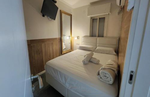 Kiryat Motzkin Apartment | רום סרוויס