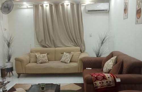 Pyramids Gardens Apartment | دقايق الاهرامات شقة فندقيه مجهزه بالكامل