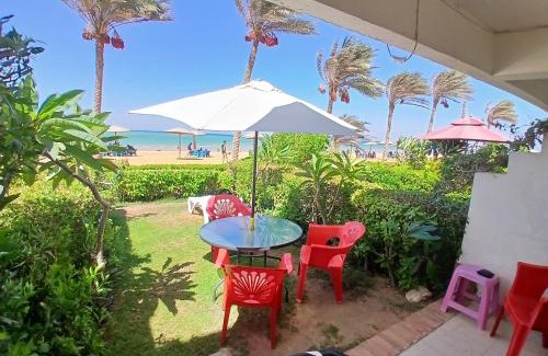 Zafarana Resort | شالية العين السخنة قرية بيلاجيو عائلات صف اول على البحر
