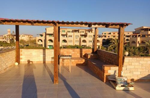 Borg el Arab Apartment | شاليه في قرية هيلو بيتش في الكيلو ٥٠
