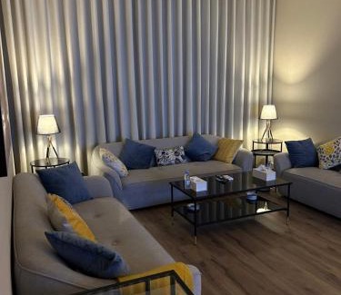 Riyadh Ski Chalet | شاليه كريستال القيروان Crystal