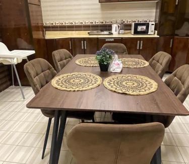 Riyad Al Khabra Apartment | شقة فندقية غرفتين نوم وغرفة معيشة ومدخل خاص وباركنج سيارة