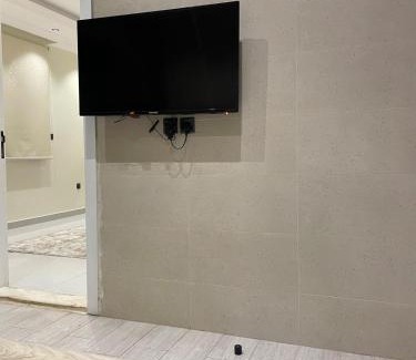 Al-Safa Apartment | شقة فندقية فاخره بموقع مميز