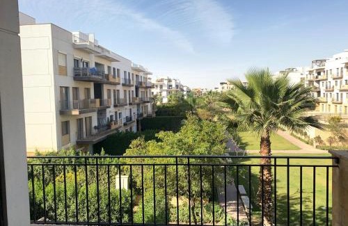 Sheikh Zayed City Apartment | شقة مفروشة للايجار اليومي في الشيخ زايد كمبواند بيفرلي هيلز رقم الهاتف صفر صفر اتنين صفر واحد واحد صفر اتنين اربعه ثلاثه صفر 222