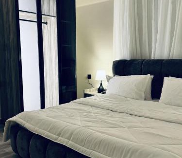 Hera Street Apartment | شقة مودرن 2