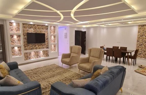 Maadi Apartment | شقه سكنيه مفروشه مودرن علي النيل