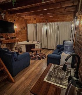 Ajloun Governorate House | كوخ برمودا Bermuda Cottage