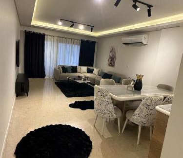 Sheikh Zayed City Apartment | هدوء وخصوصية تامة في أبراج زد ساويرس الشيخ زايد